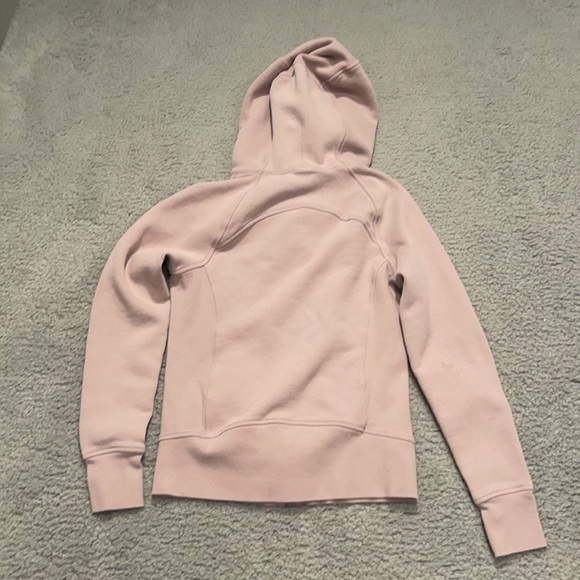 Lululemon Scuba Hoodie *Light Cotton Fleece
Purple ash size4 - Picture 6 of 8